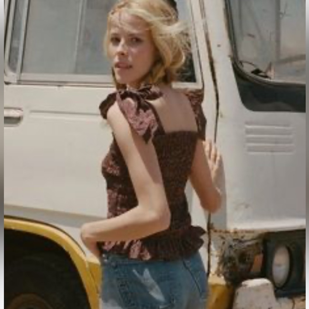 Doen Leo Top in Rust Ditzy Floral